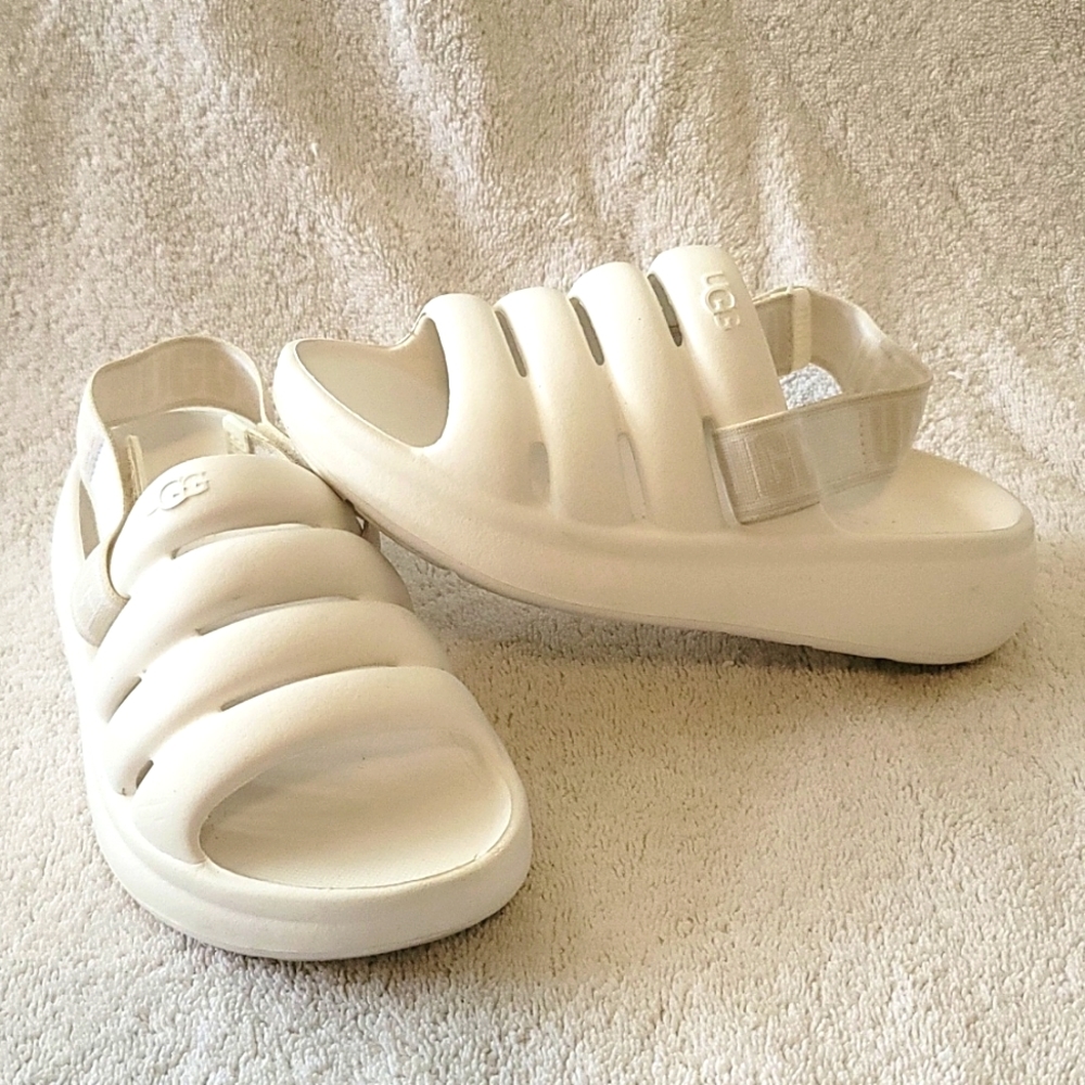 UGG Sport Yeah Size 3 for Big Kids